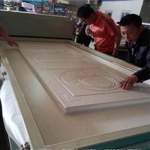 【粘貼牢固 恒久如新 瑞鑫低價(jià)銷售免漆門真空吸塑機(jī)】價(jià)格_廠家_圖片 -